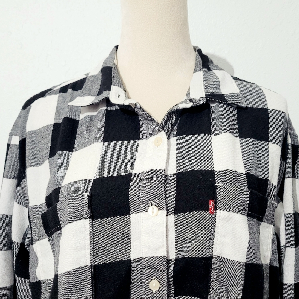 Levi’s Plaid Button Down Shirt Women Medium Black White Flannel Casual Cotton - Picture 3 of 12